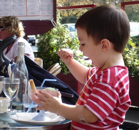 bambini che non mangiano