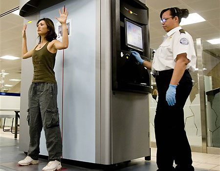 Il body scanner in aeroporto è pericoloso per le donne in gravidanza?