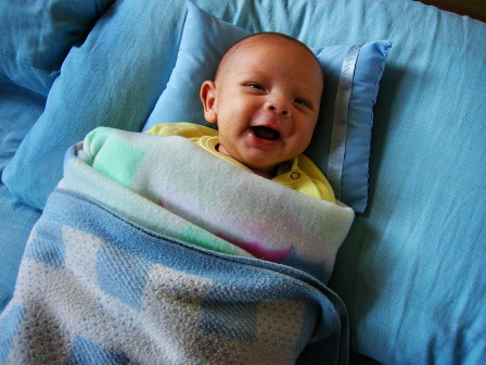 Quando i neonati iniziano a sorridere?