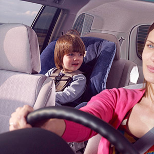 Una assicurazione auto a misura di mamma