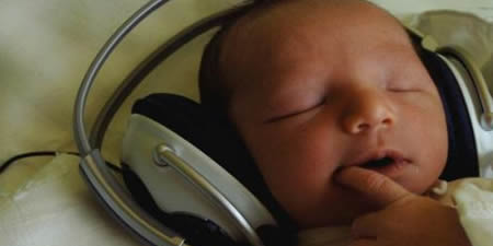 I sensi del neonato, l'udito