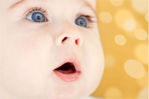 I neonati sanno fare ragionamenti complessi già a 9 mesi