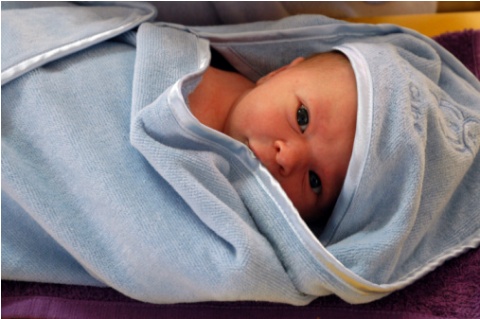 Wrapping, fasciare il neonato per rassicurarlo