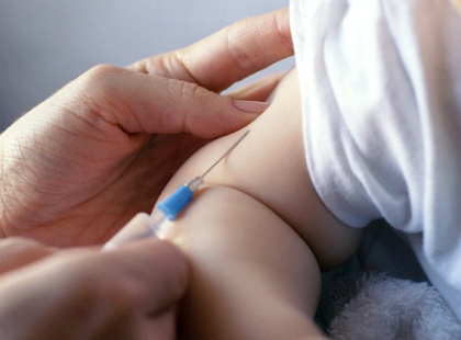 Vaccini, alcuni difendono i bambini dal cancro