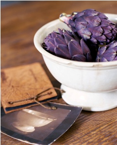 Artichokes in bowl