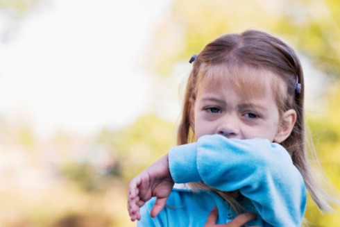 Una scarsa esposizione al sole aumenta il rischio asma nei bambini