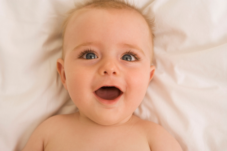 Il sorriso del bambino per comprendere il suo stato di salute