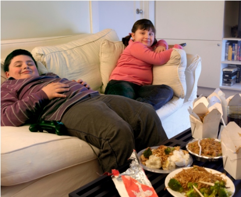 Obesità infantile: in Scozia figli obesi tolti ai genitori
