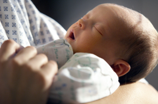 I neonati capiscono le parole sin dai primi giorni di vita