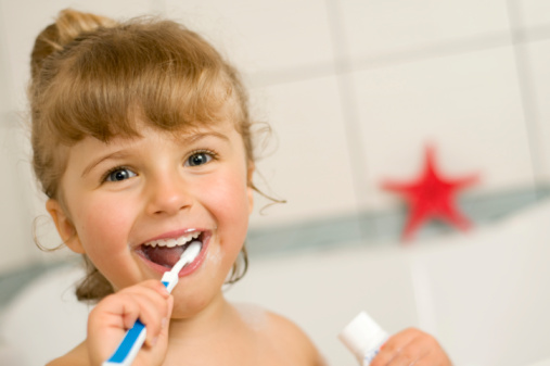 Bambini e igiene orale, la prevenzione della carie inizia sin da piccolissimi