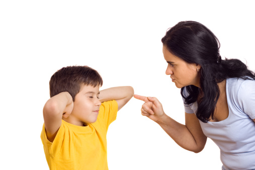 No grida insulti bambini crescono insicuri