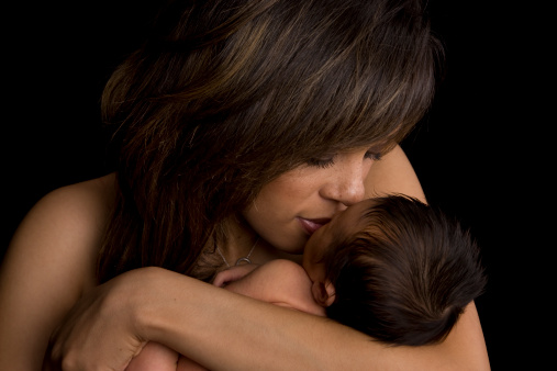 odore neonato provoca sensazioni piacere mamme