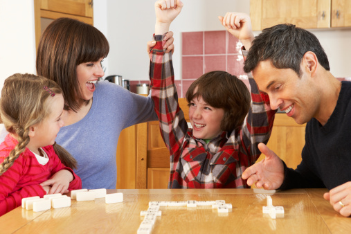 Giochi scatola bambini via settimana dedicata