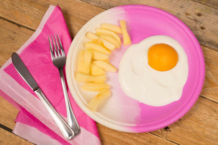 Finte uova fritte per bambini per Pasqua