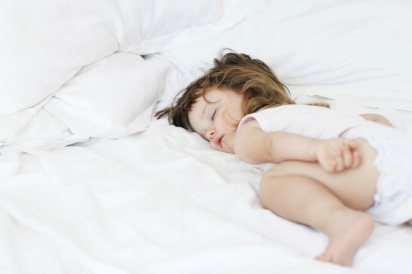 sonno bambino, sonno bambino, pipi letto, enuresi