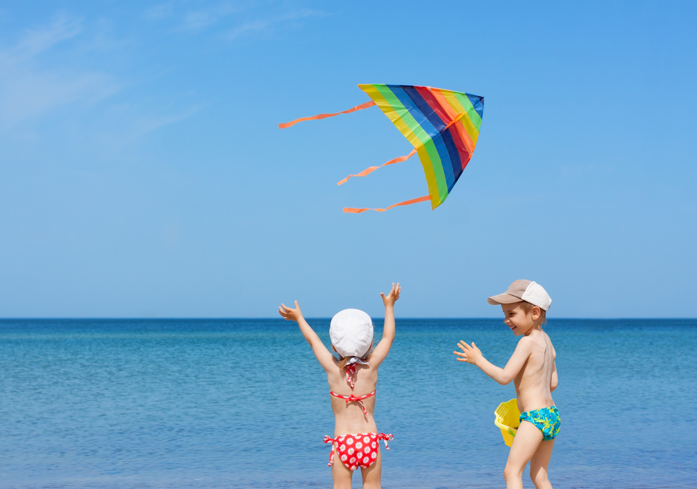 Bimbi spiaggia immagini più divertenti