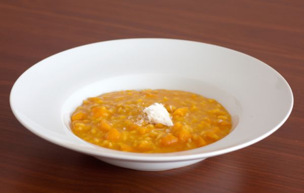 Risotto con zucca e carote il pranzo dei bambini