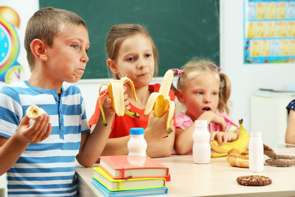 Allergie alimentari e mense scolastiche, consigli per affrontare il problema
