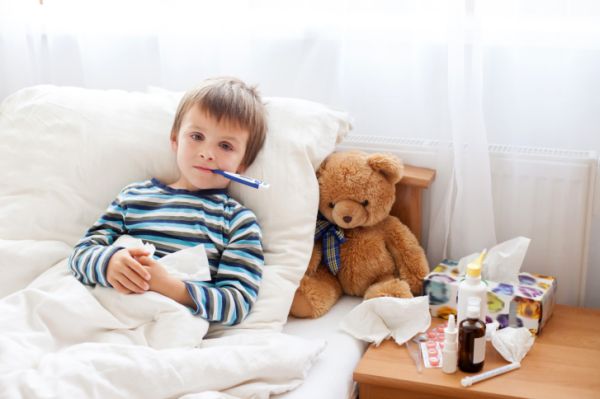 Febbre bambini, le 10 raccomandazioni dei pediatri