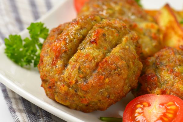 Hamburger patate carote pranzo bambini