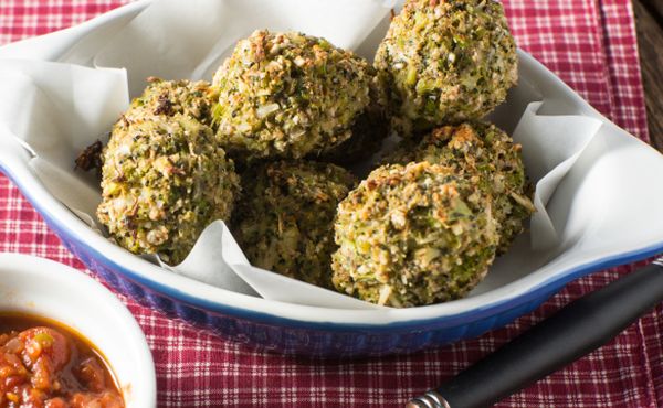 Polpette di broccoli e patate per il pranzo dei bambini