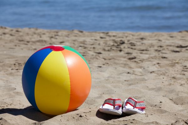 Giochi da fare in spiaggia con la palla