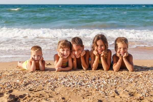 Vacanze al mare con i bambini, il decalogo dei pediatri