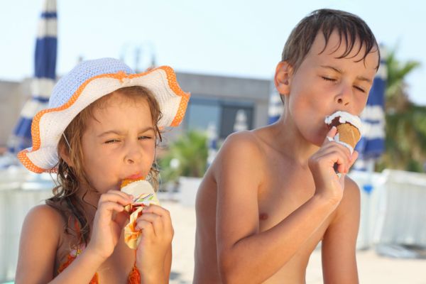 Cosa portare da mangiare in spiaggia per i bimbi