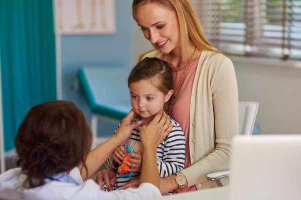 Tonsillite nei bambini: sintomi, durata e cura