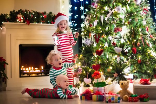 Regali Di Natale Neonati.Quali Giocattoli Regalare Ai Bambini Per Natale Tutto Mamma