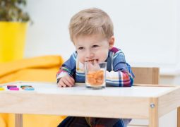 Come e quando far mangiare la frutta secca ai bambini